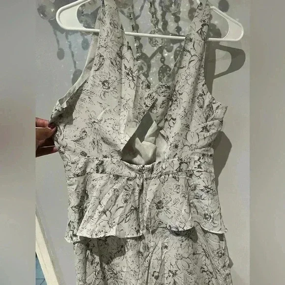 Kut From The Kloth Floral Ruffle Dress. NWT - Picture 6 of 6